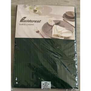 Fabric Table Cloth Hunter Green Fieldcrest Round 70” Tablecloth New